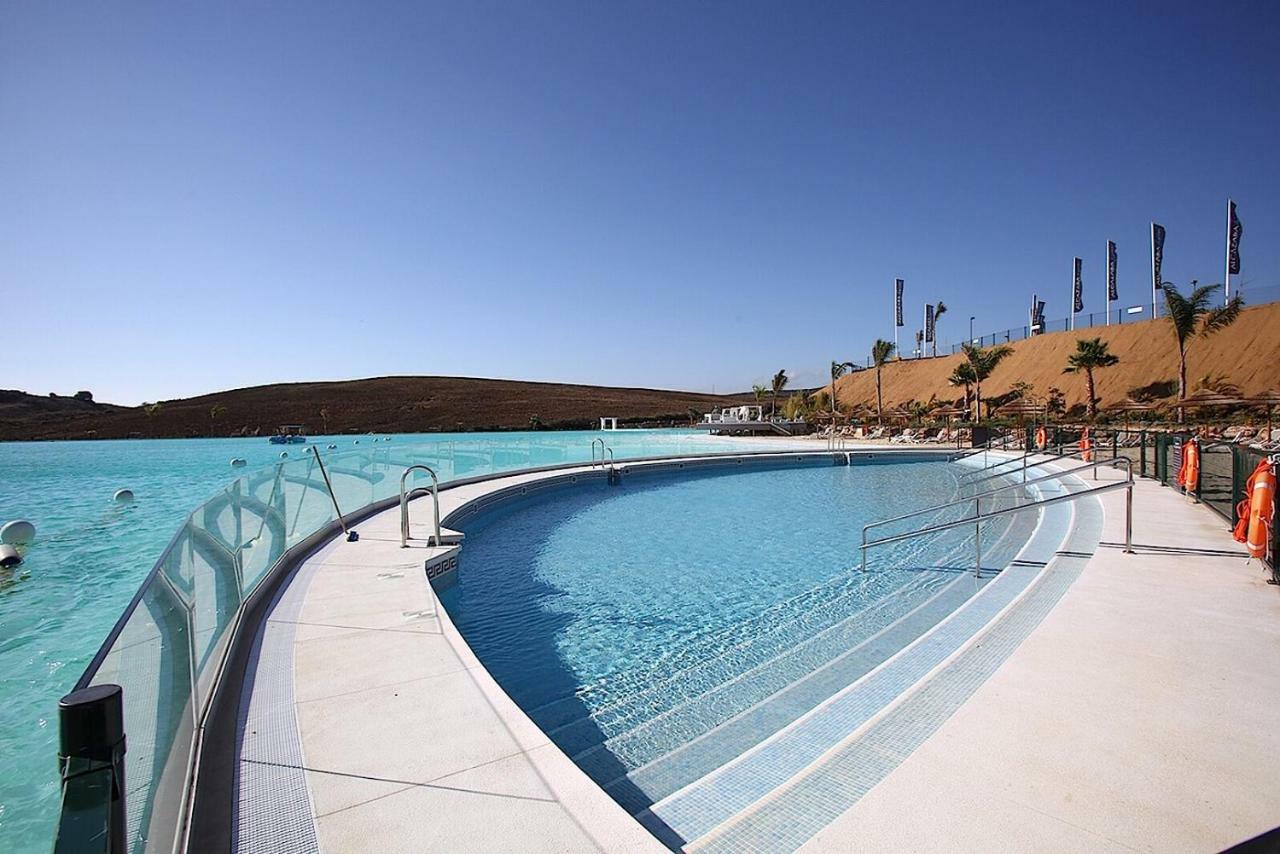Al-401 Apartment In Alcazaba Lagoon 埃斯特波纳 外观 照片