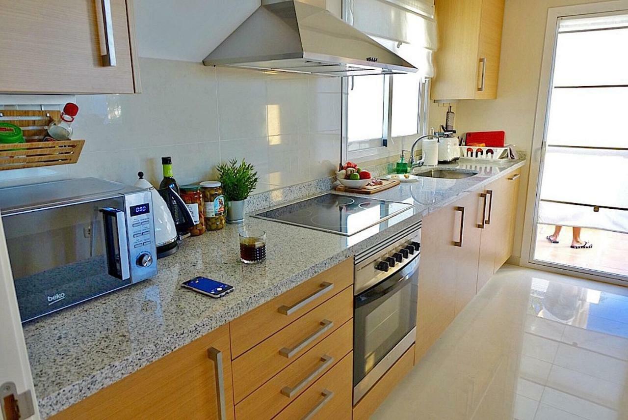 Al-401 Apartment In Alcazaba Lagoon 埃斯特波纳 外观 照片