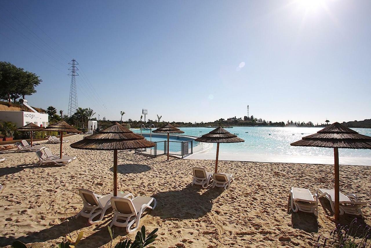Al-401 Apartment In Alcazaba Lagoon 埃斯特波纳 外观 照片